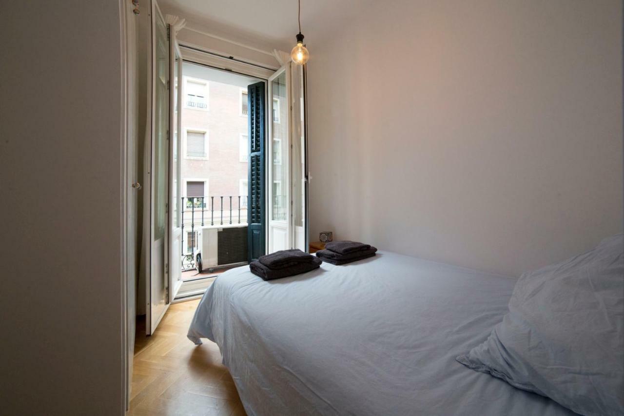 Chueca Just For You Apartment Madrid Exterior photo